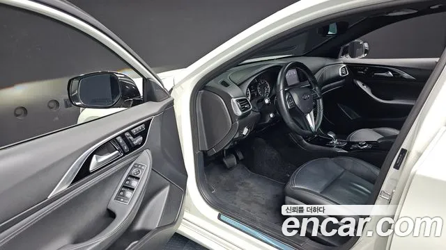 Infiniti Q30 2019 Белый из Кореи, фото 2