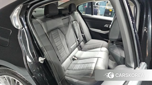 BMW 3 Series (G20) 2020 Черный из Кореи, фото 2