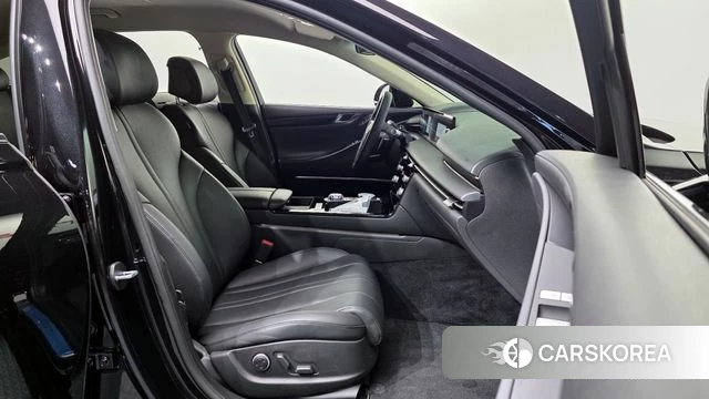 Genesis G80 (RG3) 2024 Черный из Кореи, фото 2
