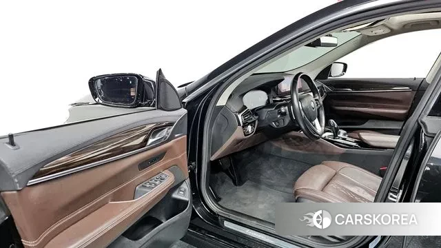 BMW 6 Series GT (G32) 2019 Черный из Кореи, фото 2