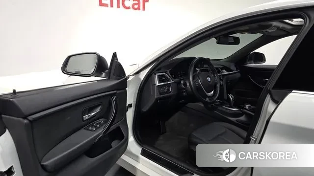 BMW 4 Series (F32) 2019 Белый из Кореи, фото 2