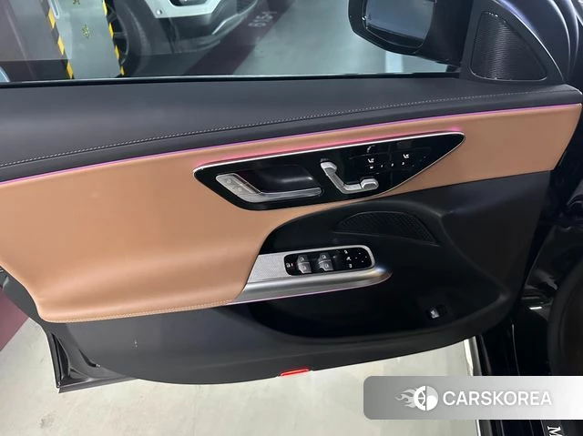 Mercedes-Benz E-Class W214 2025 Черный из Кореи, фото 2