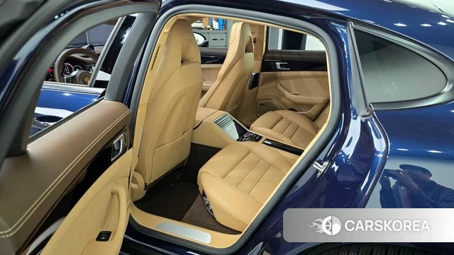 Porsche Panamera (971) 2018 Синий из Кореи, фото 2