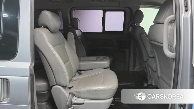 Hyundai The New Grand Starex 2018 Серебряный из Кореи, фото 2
