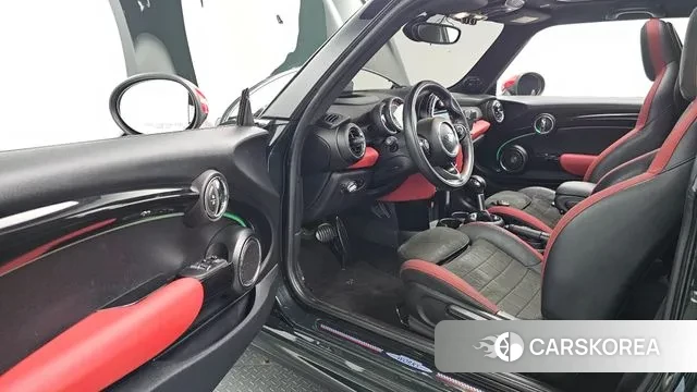 Mini Cooper S 2019 Зеленый из Кореи, фото 2