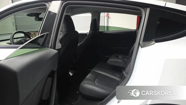 Tesla Model Y 2024 Белый из Кореи, фото 2