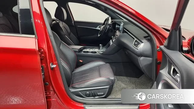 Genesis G70 2018 Красный из Кореи, фото 2