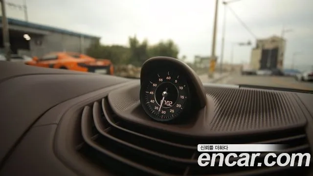 Porsche Taycan 2022 Серебристо-серый из Кореи, фото 2