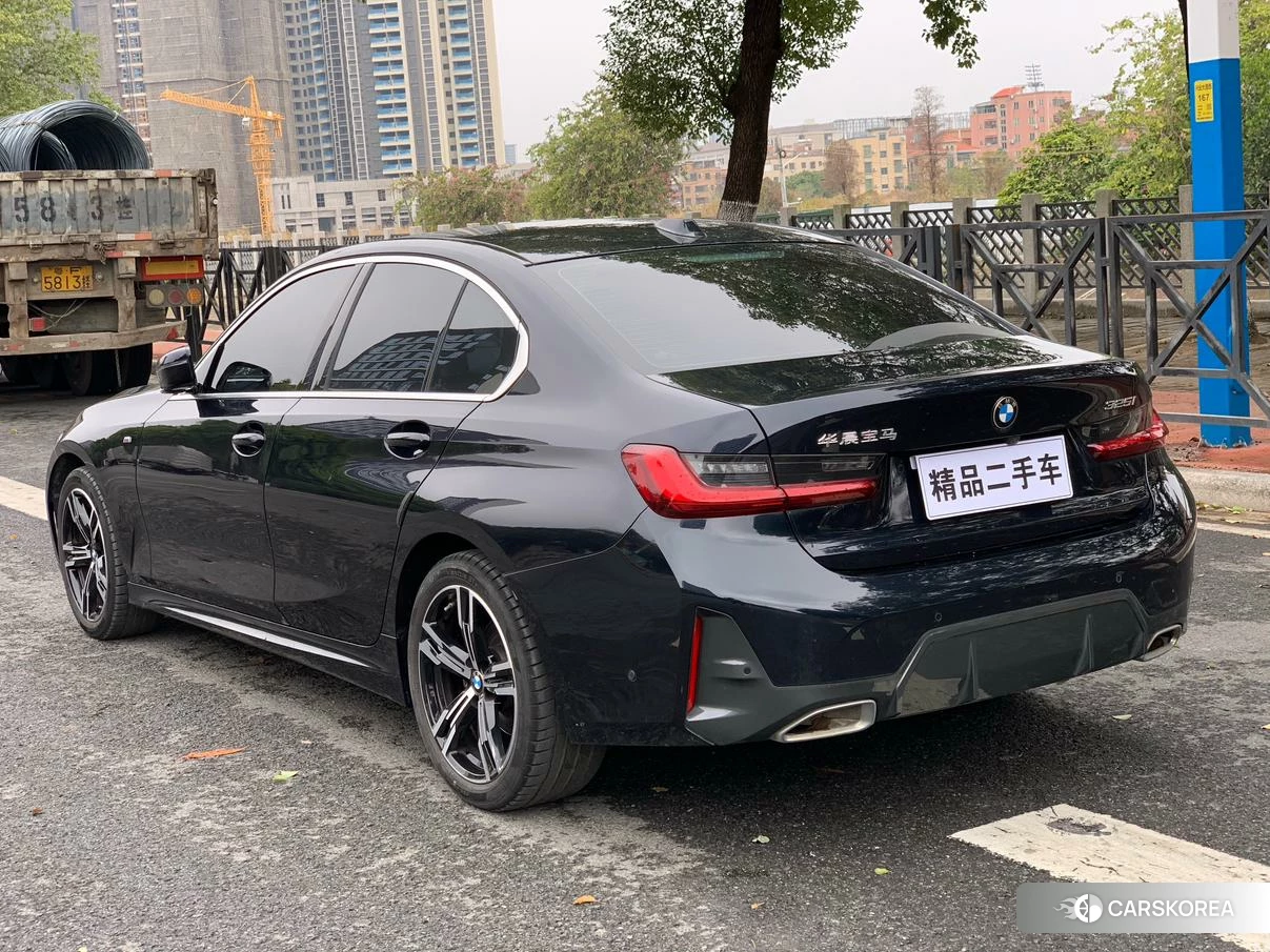 BMW 3 series 2022 Черный из Китая, фото 2