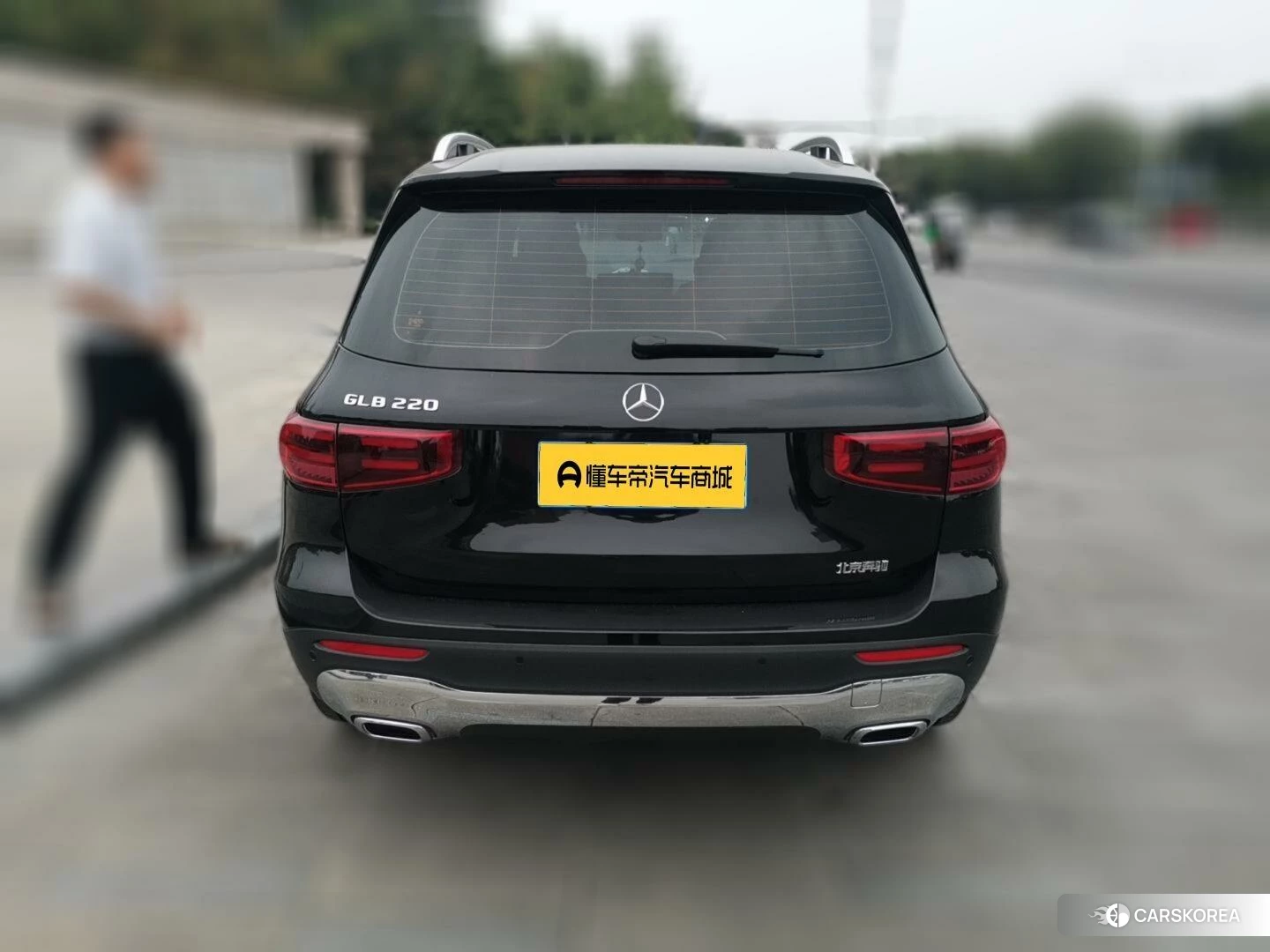 Mercedes-Benz GLB 2024 Черный из Китая, фото 2
