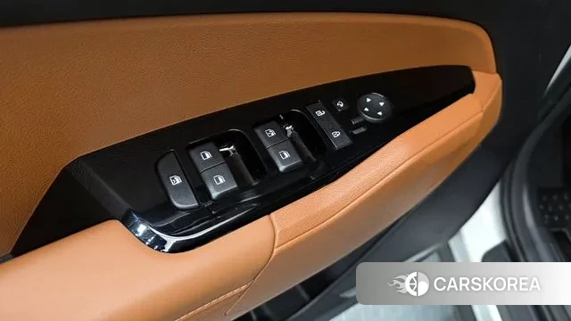 Kia Sportage 5th Generation 2023 Белый из Кореи, фото 2