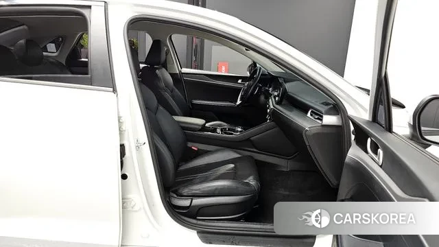 Kia K5 3rd generation 2021 Белый из Кореи, фото 2