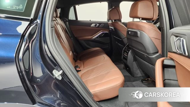 BMW X6 (G06) 2025 Черный из Кореи, фото 2