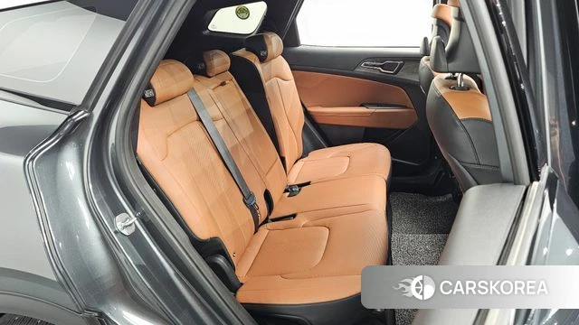 Kia Sportage 5th Generation 2023 Серый из Кореи, фото 2