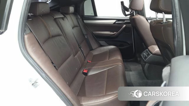 BMW X4 (F26) 2018 Белый из Кореи, фото 2