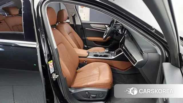 Audi A6 (C8) 2020 Черный из Кореи, фото 2