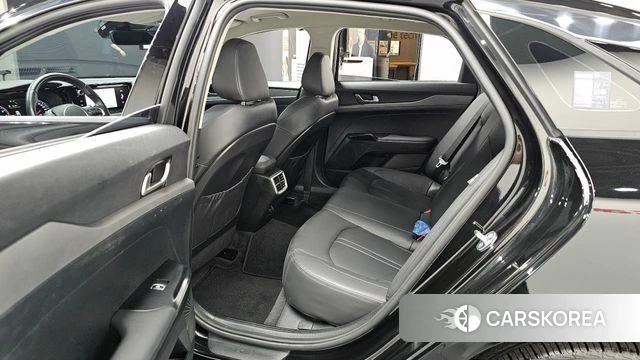 Kia K5 3rd generation 2023 Черный из Кореи, фото 2