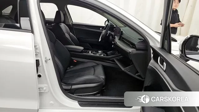 Kia The New K5 3rd generation 2024 Белый из Кореи, фото 2