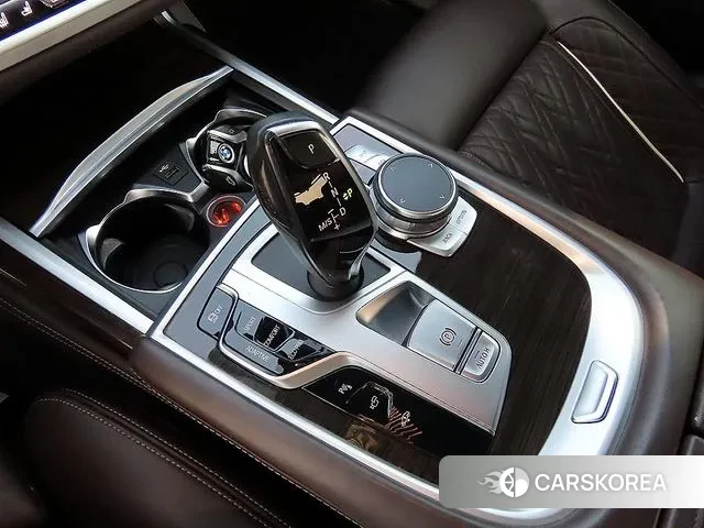 BMW 7 Series (G11) 2019 Черный из Кореи, фото 2