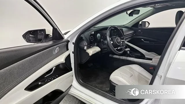 Hyundai Avante Hybrid (CN7) 2021 Белый из Кореи, фото 2