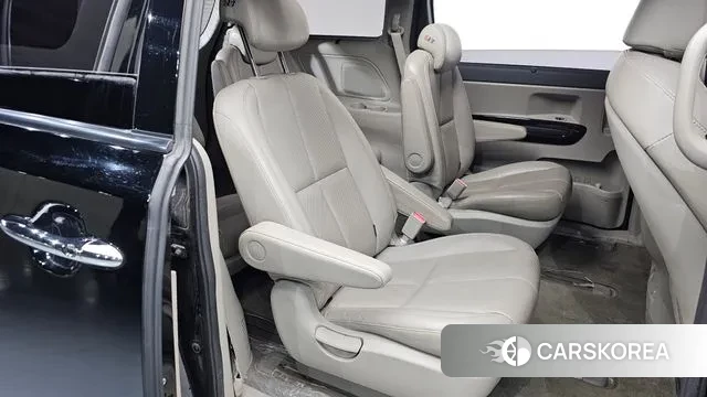 Kia The New Carnival 2018 Черный из Кореи, фото 2