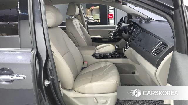 Kia The New Carnival 2019 Серый из Кореи, фото 2