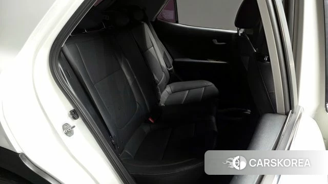 Kia Stonic 2018 Белый из Кореи, фото 2