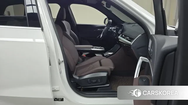 BMW X1 (U11) 2023 Белый из Кореи, фото 2