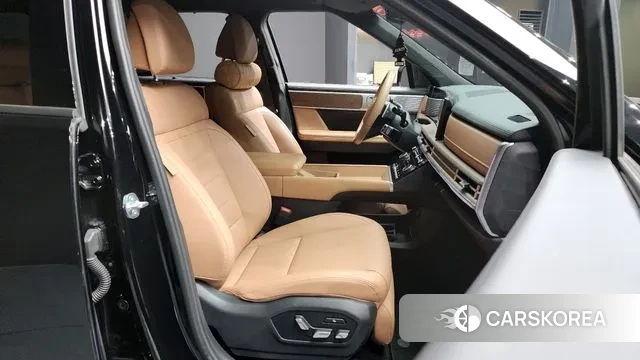 Hyundai Santa Fe (MX5) 2023 Черный из Кореи, фото 2