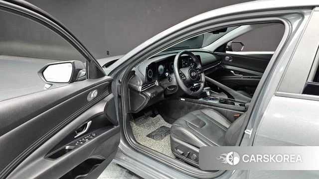 Hyundai The New Avante (CN7) 2023 Серый из Кореи, фото 2