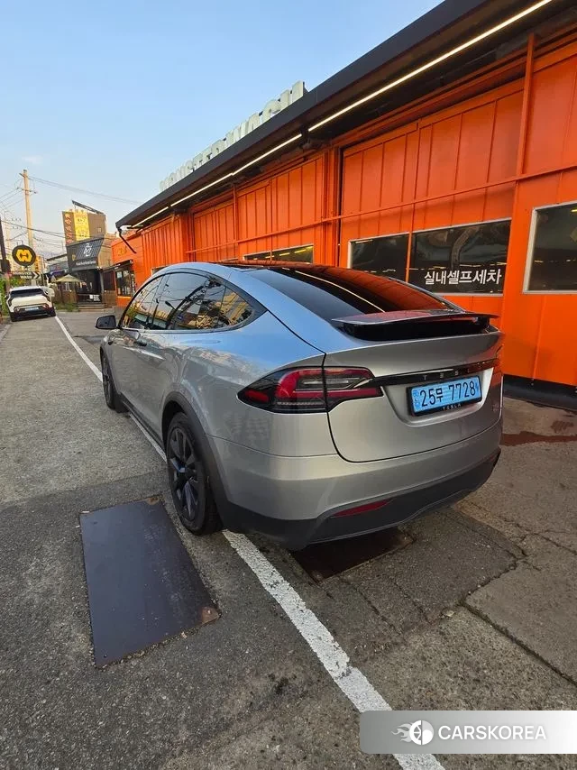Tesla Model X 2024 Серебряный из Кореи, фото 2