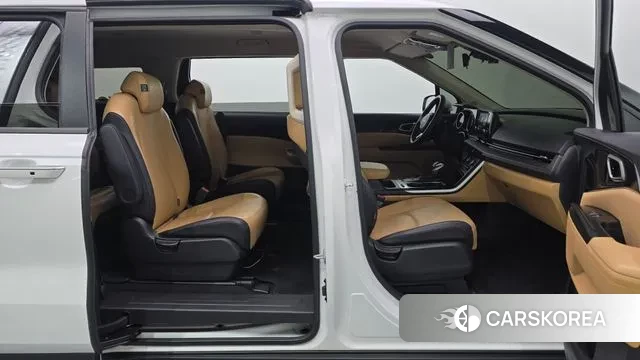 Kia Carnival 4th generation 2023 Белый из Кореи, фото 2