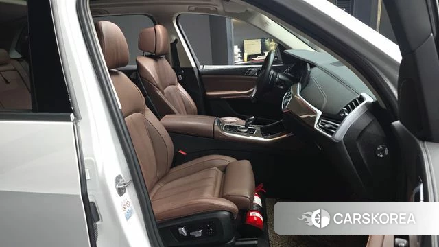 BMW X5 (G05) 2021 Белый из Кореи, фото 2