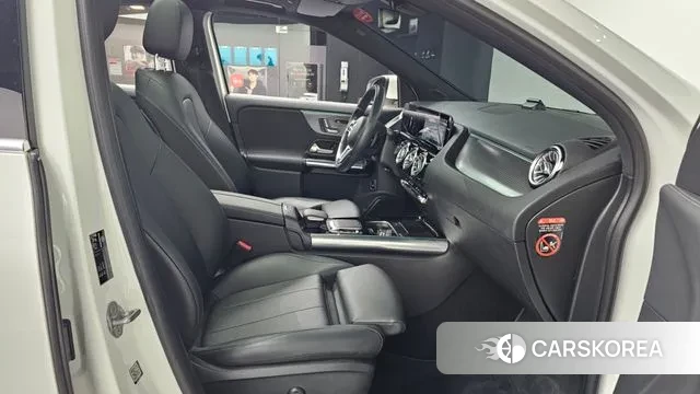 Mercedes-Benz GLA - Class H247 2021 Белый из Кореи, фото 2