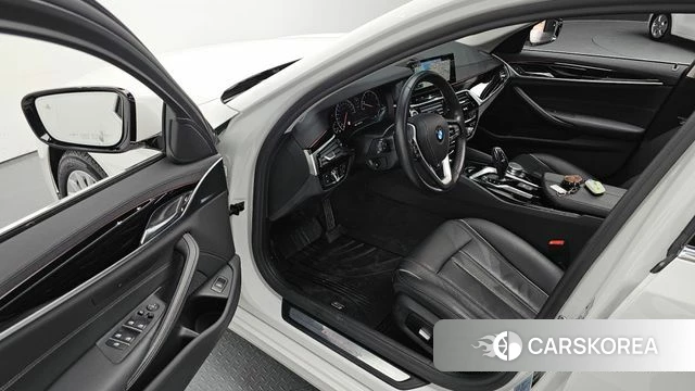 BMW 5 Series (G30) id 3861238 из Кореи 2
