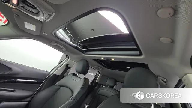 Mini Cooper Clubman 2021 Серебряный из Кореи, фото 2