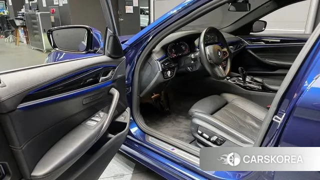 BMW 5 Series (G30) 2020 Синий из Кореи, фото 2