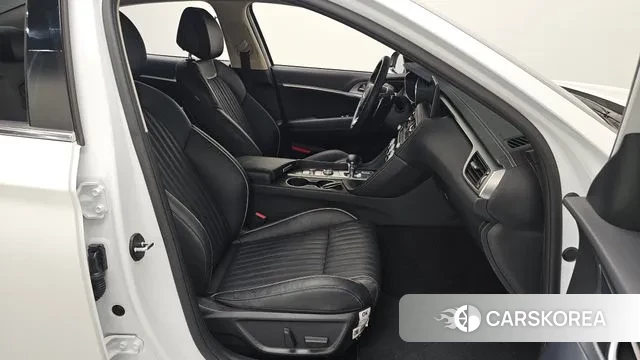 Genesis The New G70 2022 Белый из Кореи, фото 2