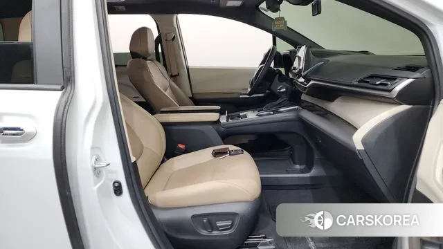 Toyota Sienna 4th Generation 2023 Белый из Кореи, фото 2