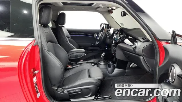 Mini Cooper 2024 Красный из Кореи, фото 2