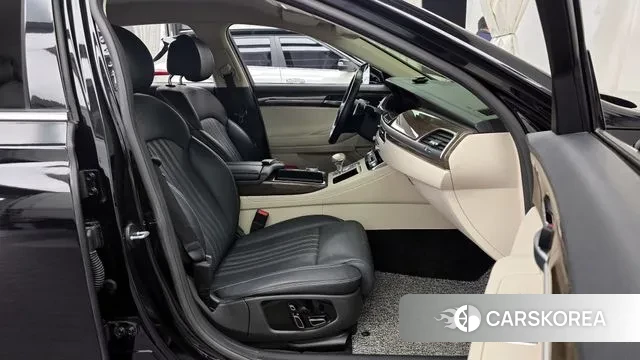 Genesis G90 2021 Черный из Кореи, фото 2