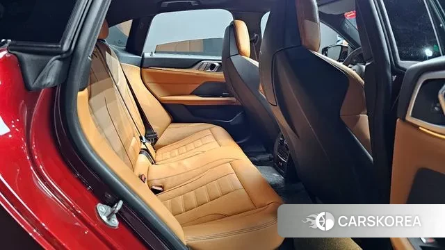BMW i4 2023 Красный из Кореи, фото 2