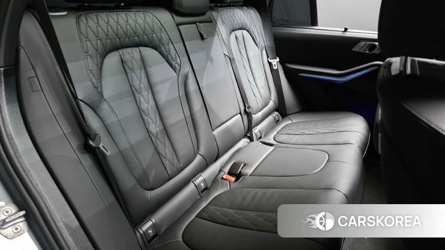 BMW X5 (G05) 2025 Светло-серебряный цвет из Кореи, фото 2
