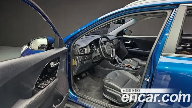 Kia Niro 2018 Синий из Кореи, фото 2