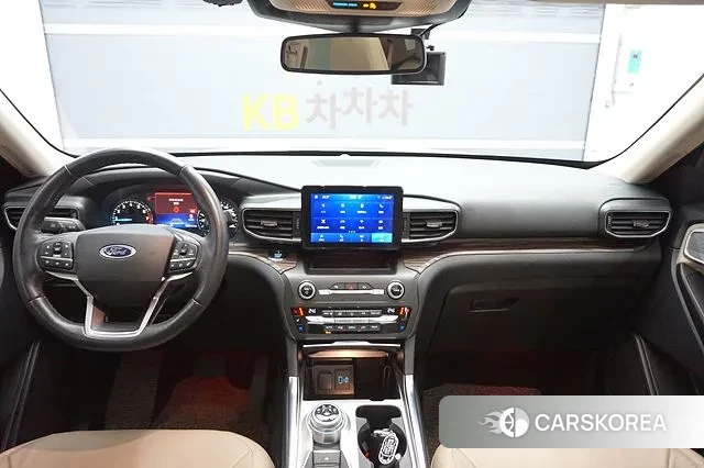 Ford Explorer 6th Generation 2019 Белый из Кореи, фото 2