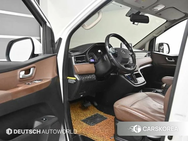 Hyundai The New Grand Starex 2018 Белый двухцветный из Кореи, фото 2