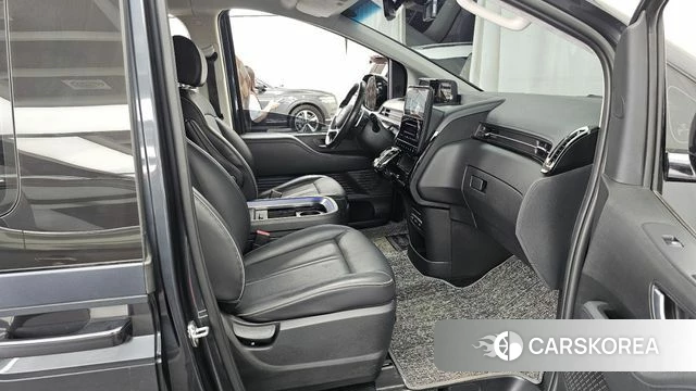 Hyundai Staria 2021 Серый из Кореи, фото 2