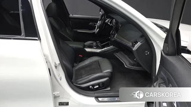 BMW 3 Series (G20) 2021 Белый из Кореи, фото 2