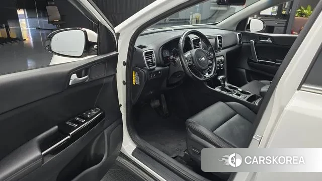 Kia Sportage 4th Generation 2018 Белый из Кореи, фото 2