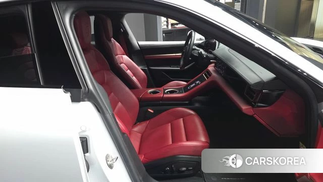 Porsche Taycan 2022 Белый из Кореи, фото 2